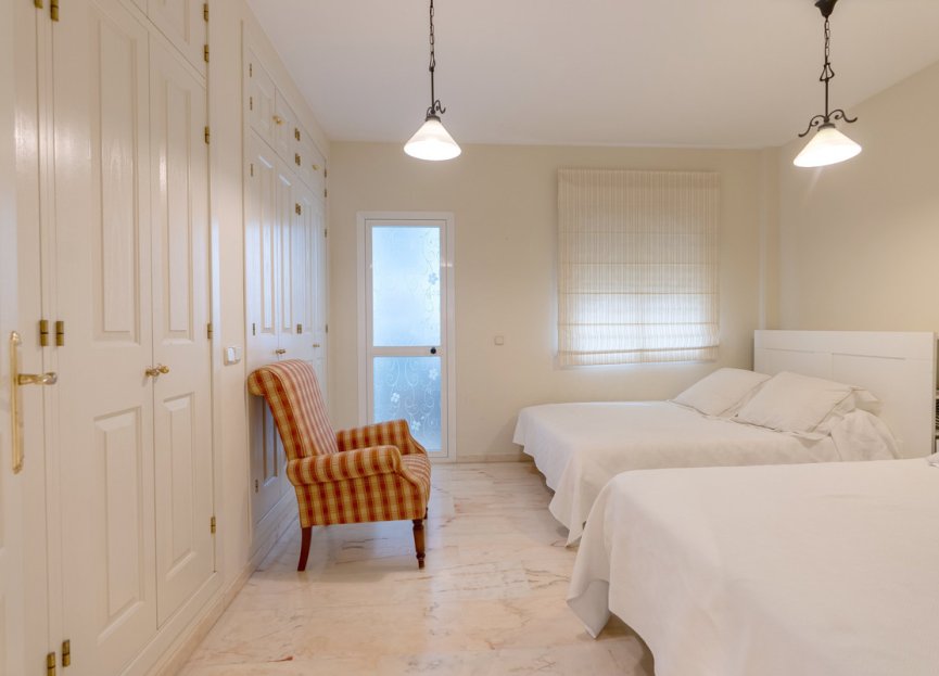 Reventa - Apartment - Middle Floor Apartment - Estepona - Estepona Centro