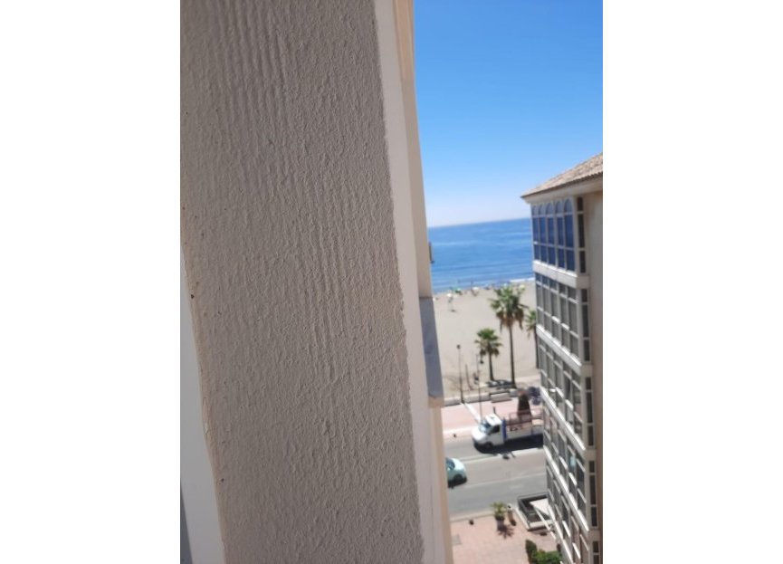 Resale - Apartment - Middle Floor Apartment - Estepona - Estepona Centro
