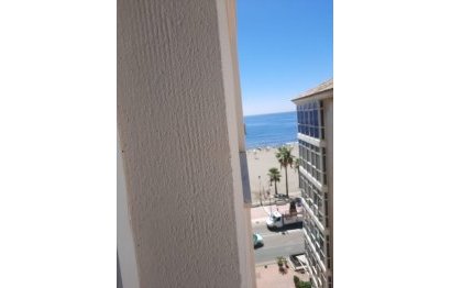 Resale - Apartment - Middle Floor Apartment - Estepona - Estepona Centro