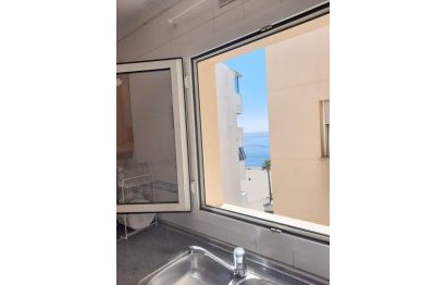 Resale - Apartment - Middle Floor Apartment - Estepona - Estepona Centro