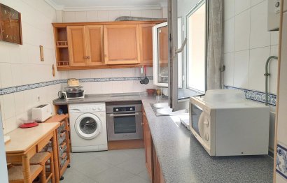 Resale - Apartment - Middle Floor Apartment - Estepona - Estepona Centro