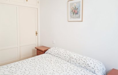 Resale - Apartment - Middle Floor Apartment - Estepona - Estepona Centro