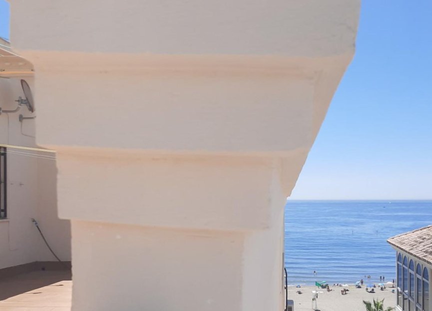 Resale - Apartment - Middle Floor Apartment - Estepona - Estepona Centro