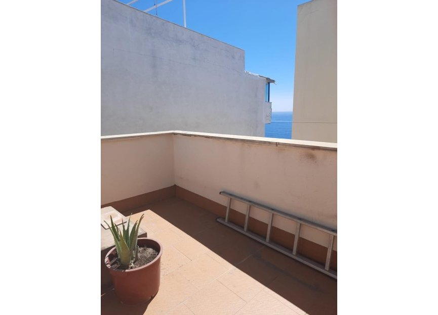 Resale - Apartment - Middle Floor Apartment - Estepona - Estepona Centro