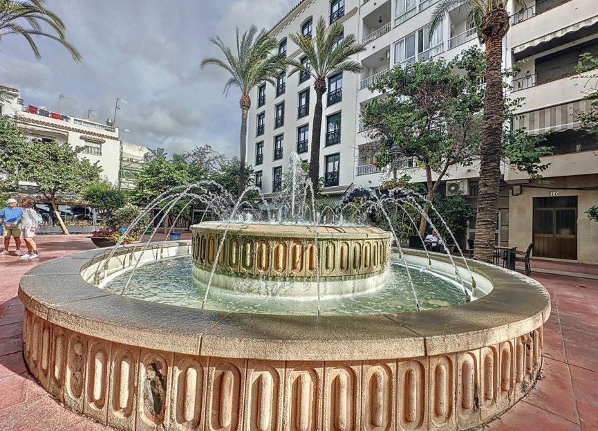 Resale - Apartment - Middle Floor Apartment - Estepona - Estepona Centro