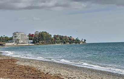 Resale - Apartment - Middle Floor Apartment - Estepona - Estepona Centro