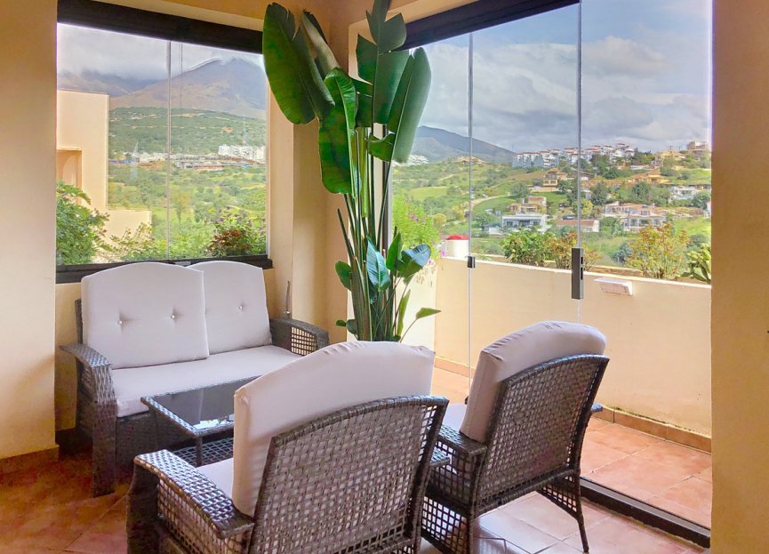 Resale - Apartment - Middle Floor Apartment - Estepona - Estepona Centro