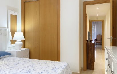 Resale - Apartment - Middle Floor Apartment - Estepona - Estepona Centro