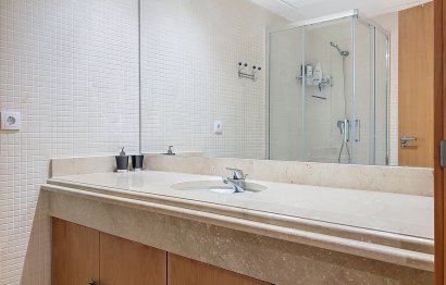 Resale - Apartment - Middle Floor Apartment - Estepona - Estepona Centro