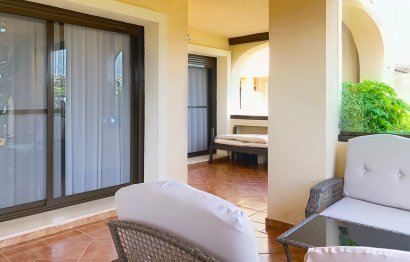 Resale - Apartment - Middle Floor Apartment - Estepona - Estepona Centro