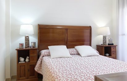 Resale - Apartment - Middle Floor Apartment - Estepona - Estepona Centro