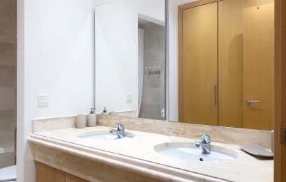 Resale - Apartment - Middle Floor Apartment - Estepona - Estepona Centro