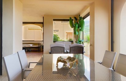 Resale - Apartment - Middle Floor Apartment - Estepona - Estepona Centro