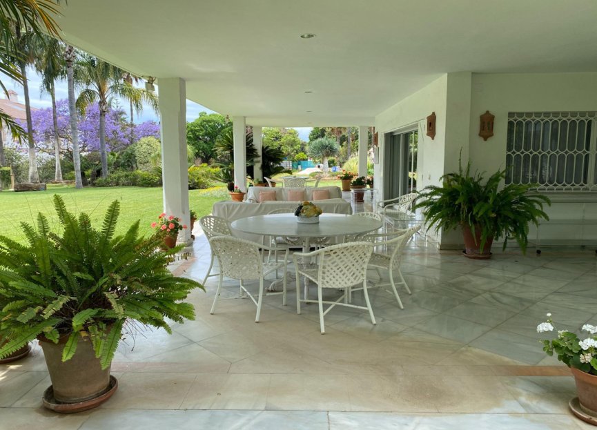 Resale - House - Detached Villa - Marbella - Guadalmina Baja