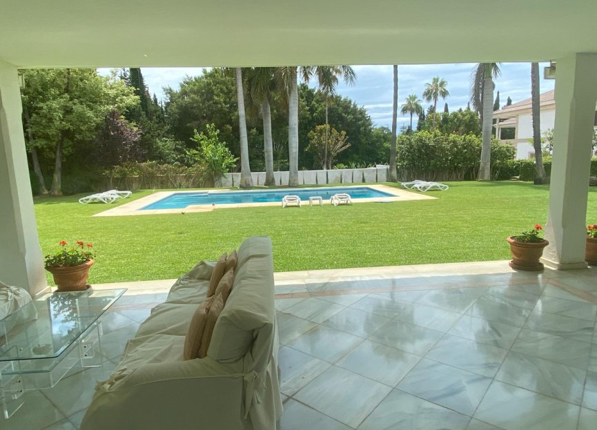 Resale - House - Detached Villa - Marbella - Guadalmina Baja