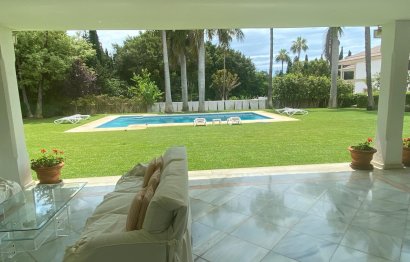 Resale - House - Detached Villa - Marbella - Guadalmina Baja