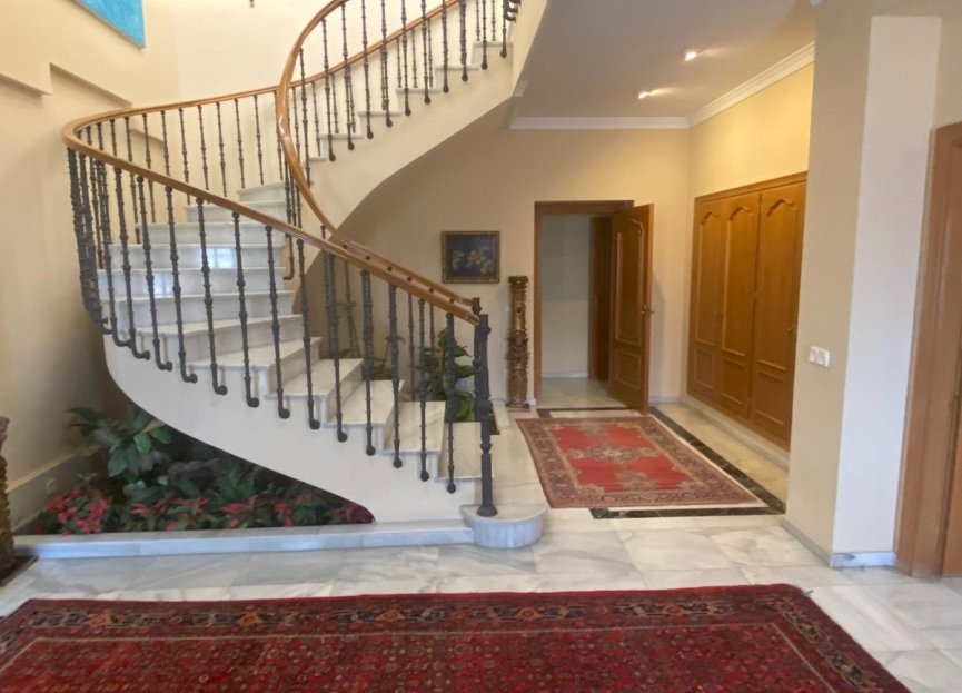 Resale - House - Detached Villa - Marbella - Guadalmina Baja