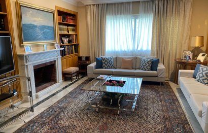 Resale - House - Detached Villa - Marbella - Guadalmina Baja