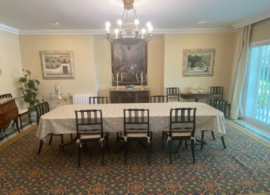 Resale - House - Detached Villa - Marbella - Guadalmina Baja