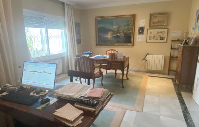 Resale - House - Detached Villa - Marbella - Guadalmina Baja