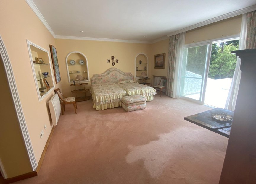 Resale - House - Detached Villa - Marbella - Guadalmina Baja