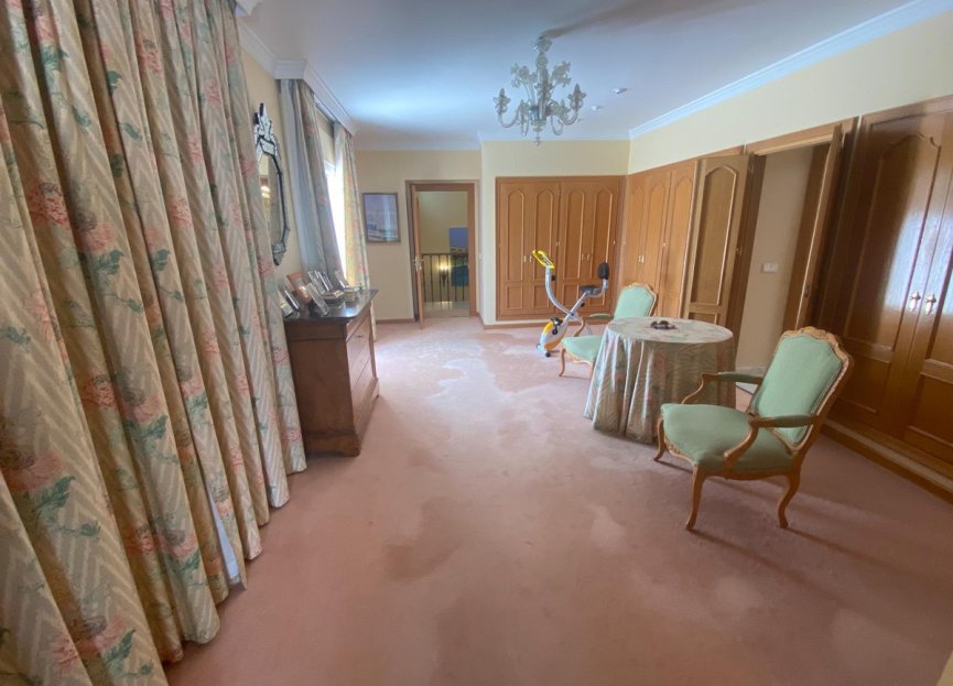 Resale - House - Detached Villa - Marbella - Guadalmina Baja