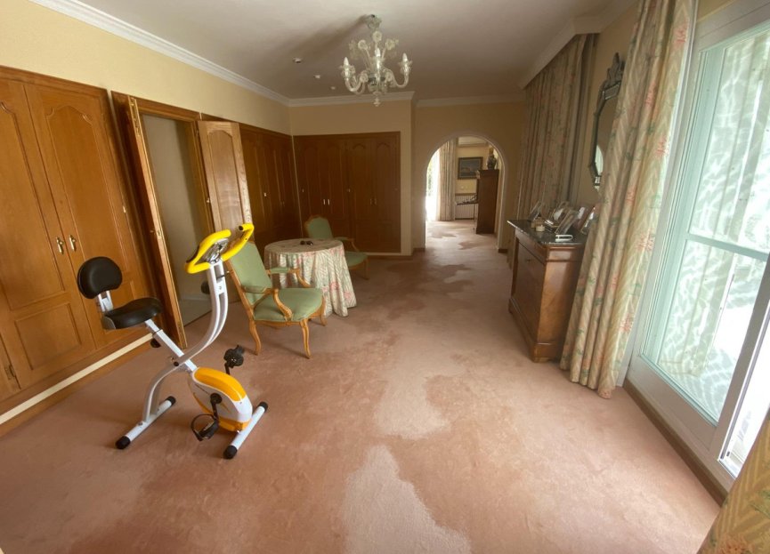 Resale - House - Detached Villa - Marbella - Guadalmina Baja