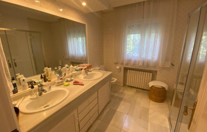 Resale - House - Detached Villa - Marbella - Guadalmina Baja