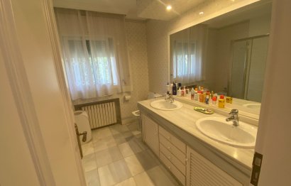 Resale - House - Detached Villa - Marbella - Guadalmina Baja