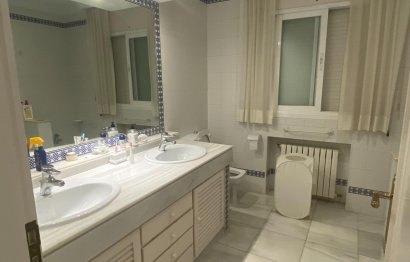 Resale - House - Detached Villa - Marbella - Guadalmina Baja