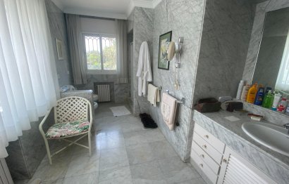 Resale - House - Detached Villa - Marbella - Guadalmina Baja