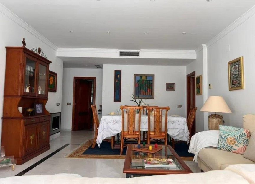 Resale - Apartment - Middle Floor Apartment - Marbella - Marbella Centro