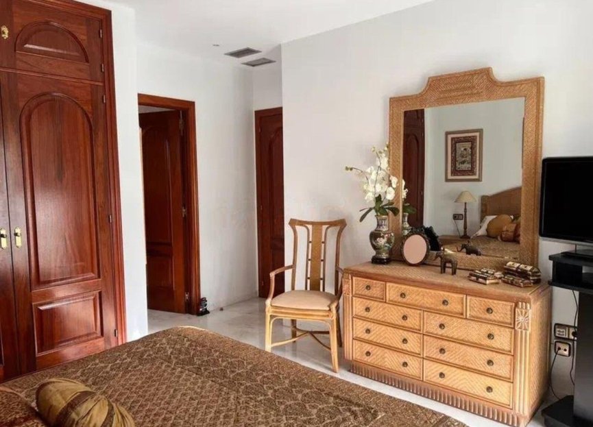 Resale - Apartment - Middle Floor Apartment - Marbella - Marbella Centro