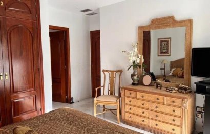 Resale - Apartment - Middle Floor Apartment - Marbella - Marbella Centro