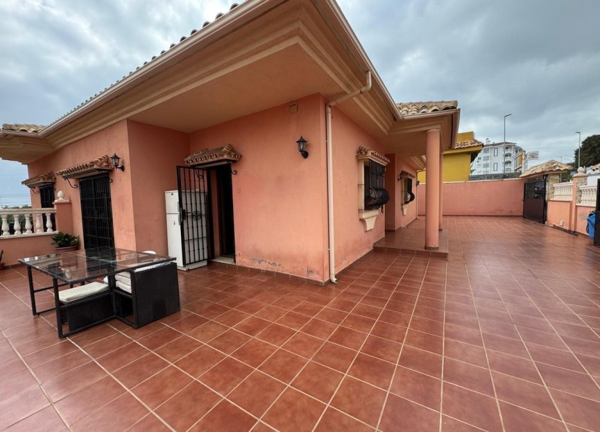 Reventa - House - Detached Villa - Benalmádena - Benalmadena Costa