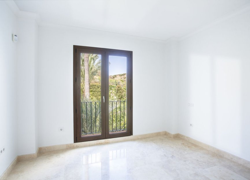 Resale - Apartment - Middle Floor Apartment - Casares - Casares Centro