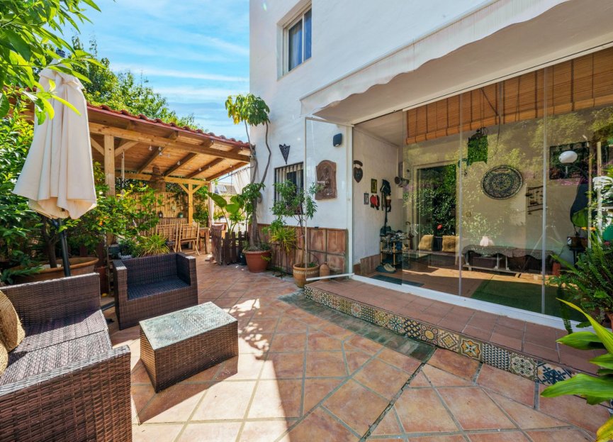 Resale - House - Semi-Detached House - Marbella - Nagüeles