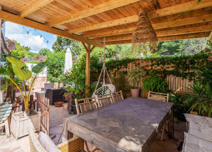 Resale - House - Semi-Detached House - Marbella - Nagüeles