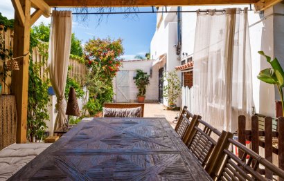 Resale - House - Semi-Detached House - Marbella - Nagüeles