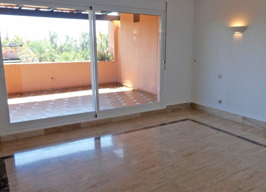 Resale - Apartment - Penthouse - Marbella - Guadalmina Baja