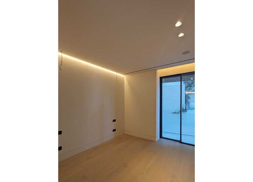 Reventa - Ground floor apartment - Estepona - Estepona Centro