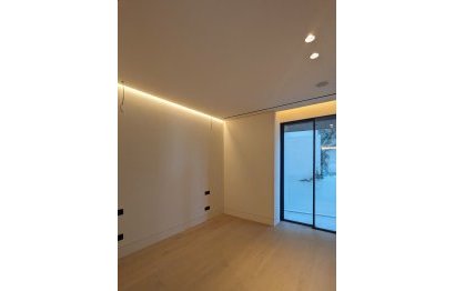 Reventa - Ground floor apartment - Estepona - Estepona Centro