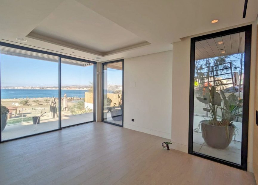 Resale - Ground floor apartment - Estepona - Estepona Centro