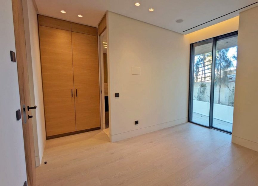 Resale - Ground floor apartment - Estepona - Estepona Centro