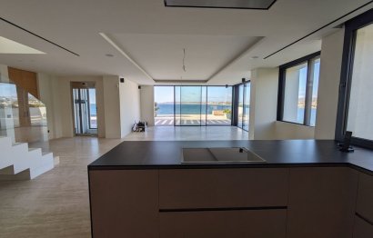 Resale - Apartment - Penthouse - Estepona - Estepona Centro