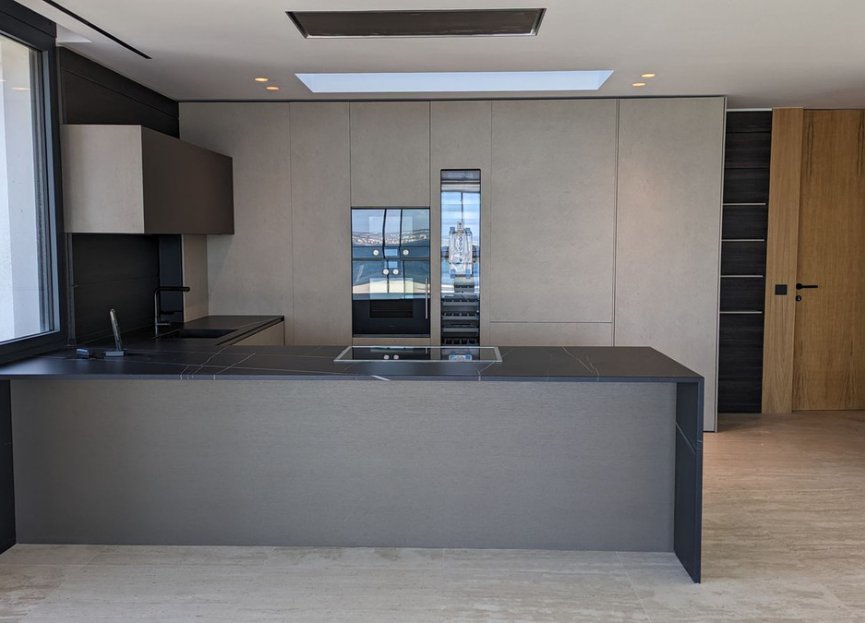 Resale - Apartment - Penthouse - Estepona - Estepona Centro