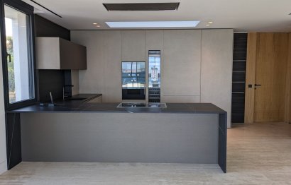 Resale - Apartment - Penthouse - Estepona - Estepona Centro