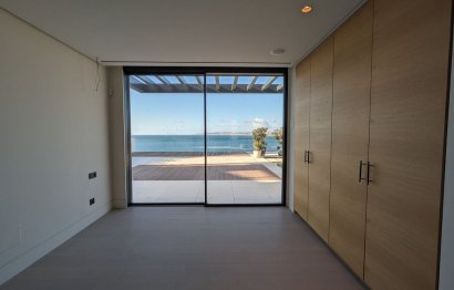 Resale - Apartment - Penthouse - Estepona - Estepona Centro