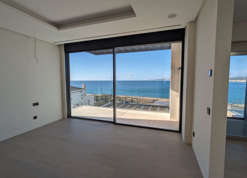 Resale - Apartment - Penthouse - Estepona - Estepona Centro