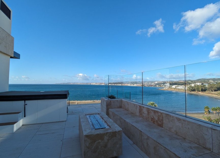 Resale - Apartment - Penthouse - Estepona - Estepona Centro